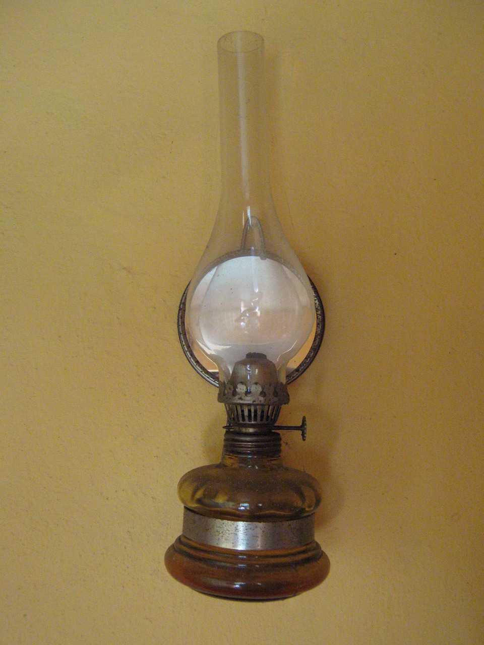 replacement lamp oil lighting free photo