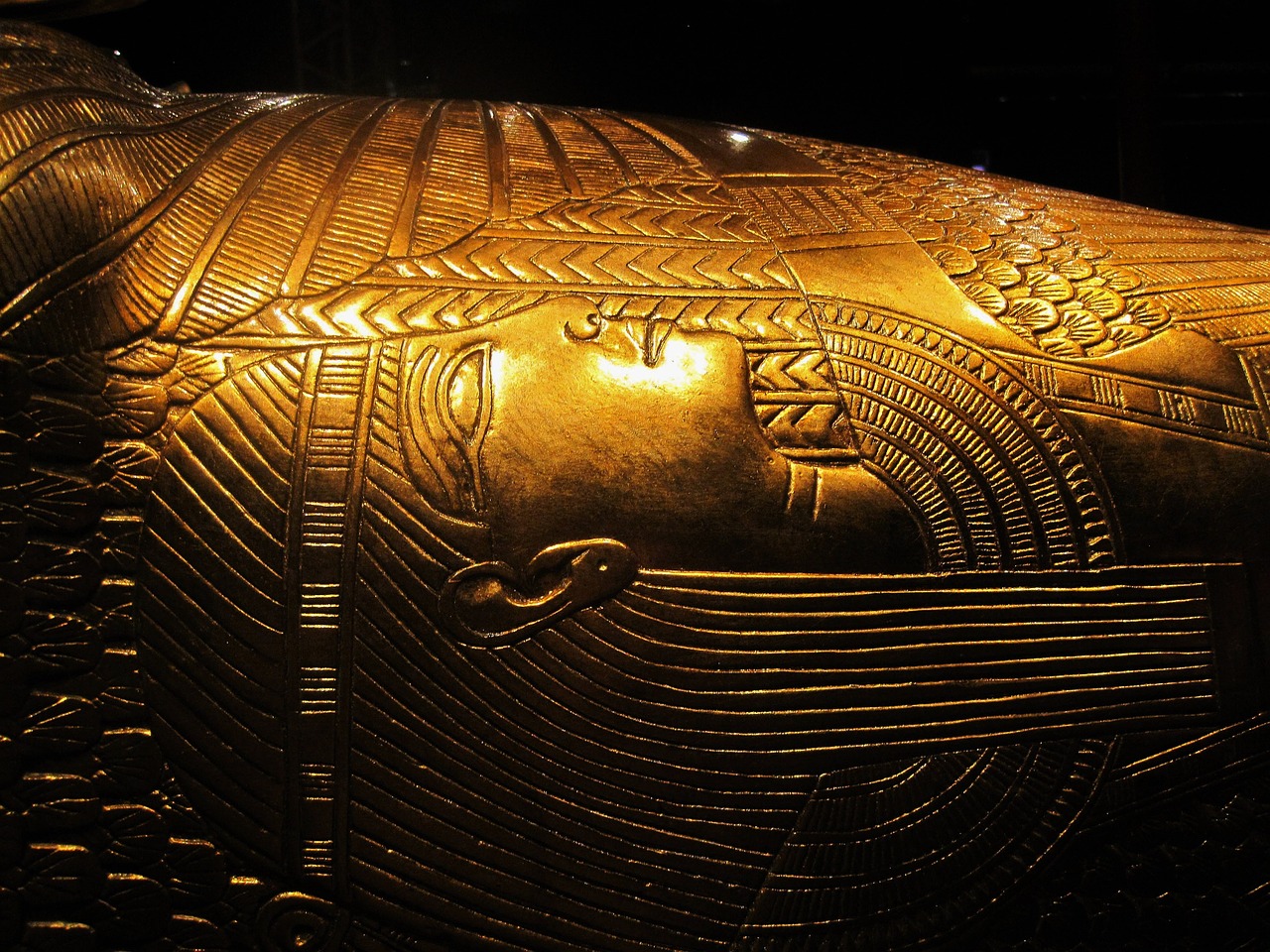 replica of tutankhamun's treasure display riches free photo