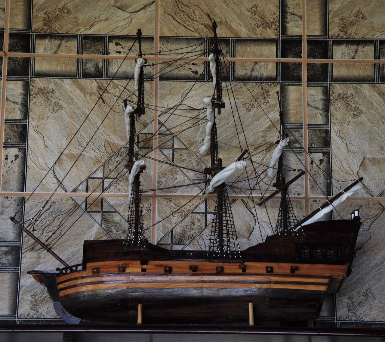 reproduction miniature boat free photo