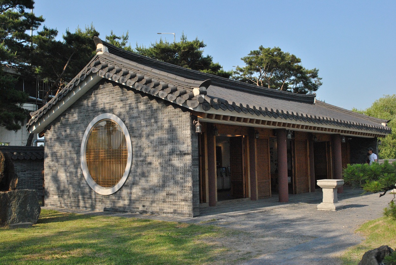 republic of korea  traditional  yangpyeong free photo
