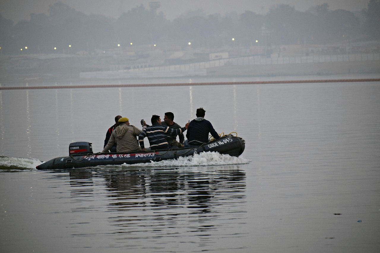 rescue  boat  flood free photo