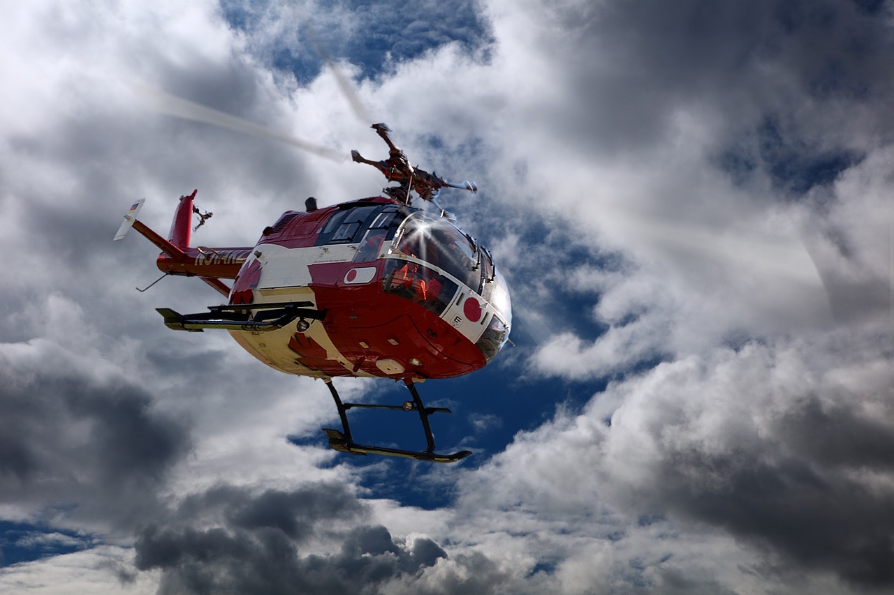 rescue helicopter doctor on call air rescue free photo