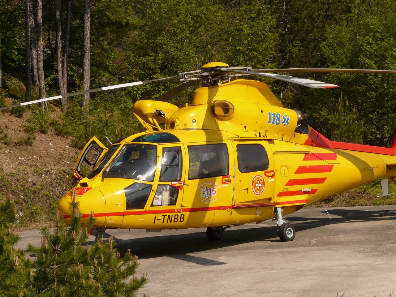 rescue helicopter helicopter rescue free photo