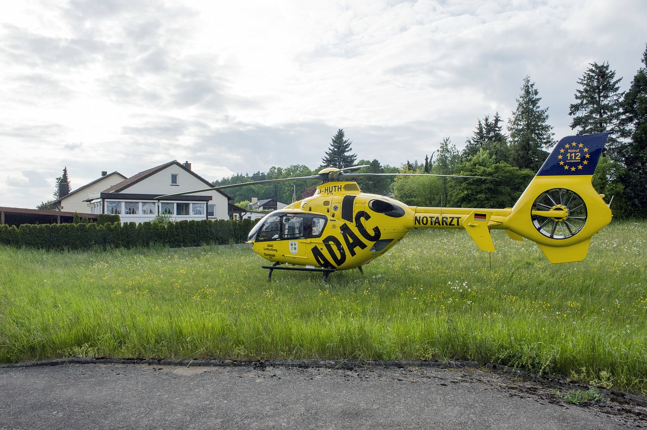 rescue helicopter doctor on call adac free photo