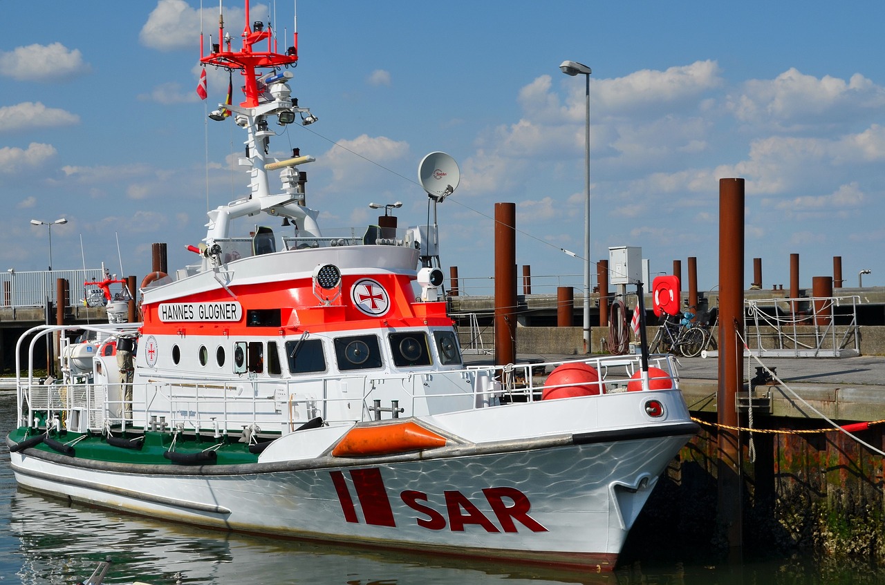 rescue ship  sea rescue  sylt free photo