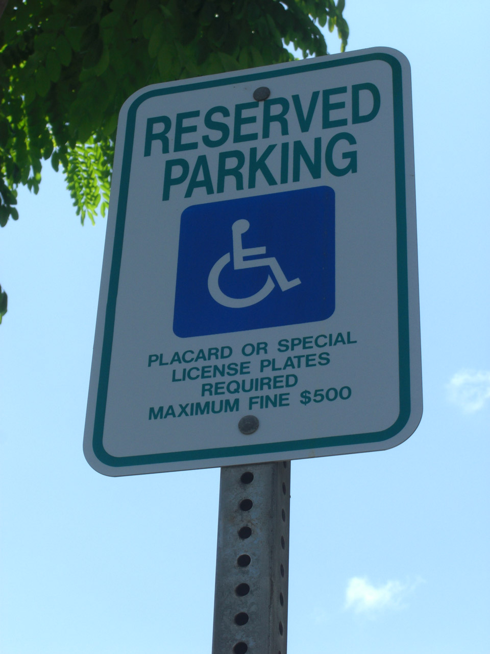 reserved parking handicap free photo