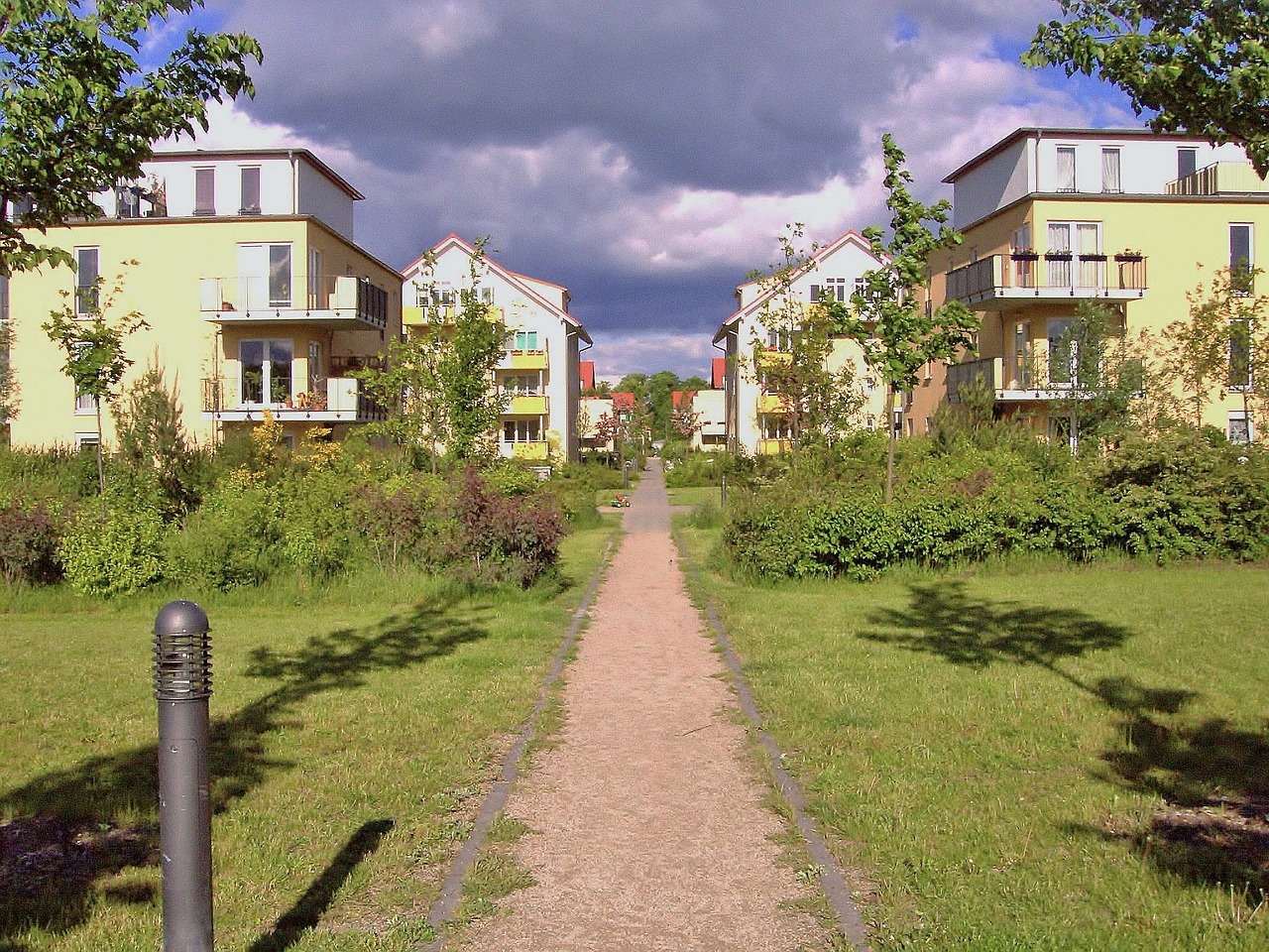 residential complex new building parkweg free photo