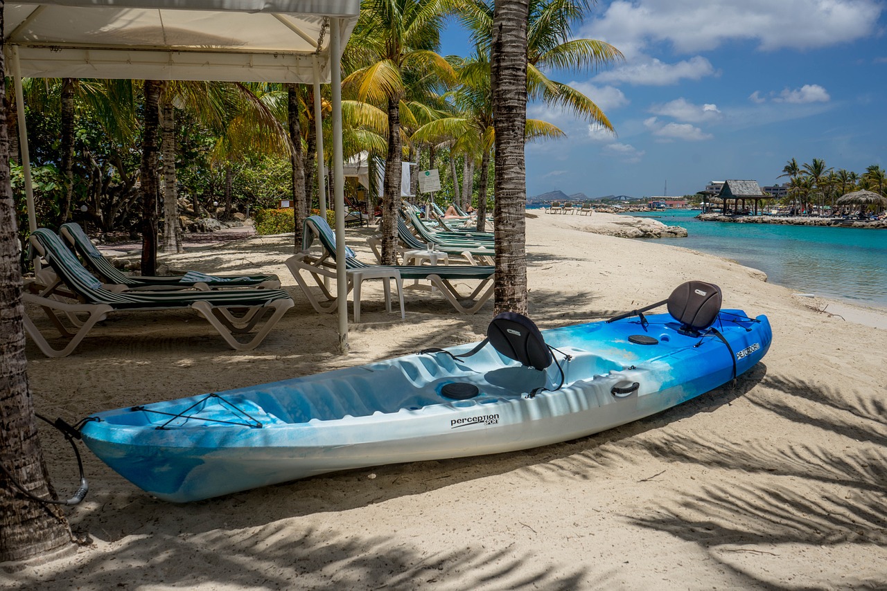 resort kayak lagoon free photo