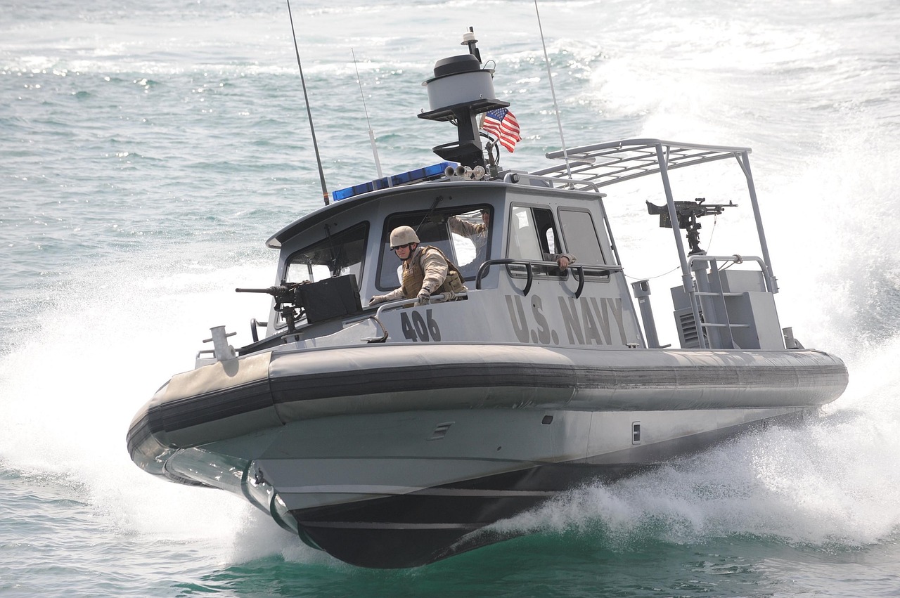 response boat speed navy free photo