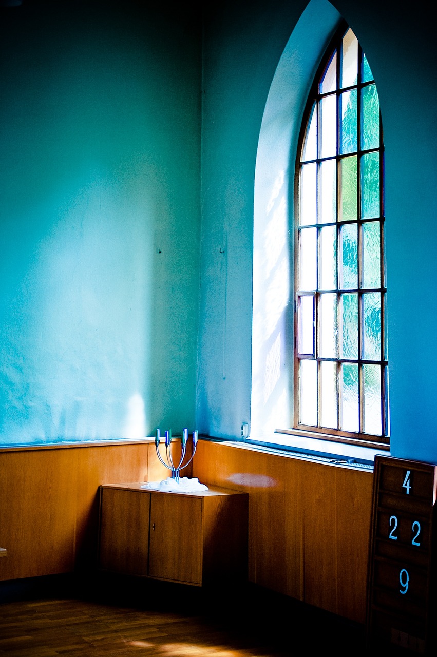 rest church window prayer room free photo