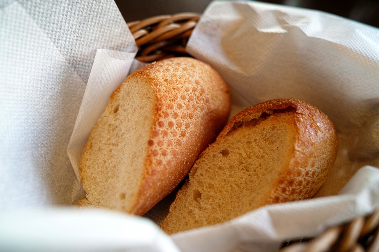 restaurant bread food free photo