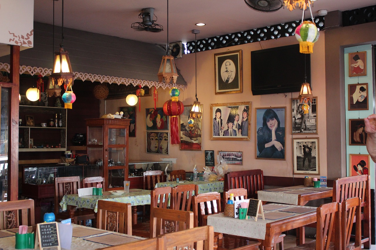restaurant inside cafe free photo