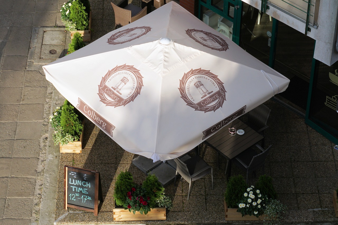 restaurant parasol screen free photo