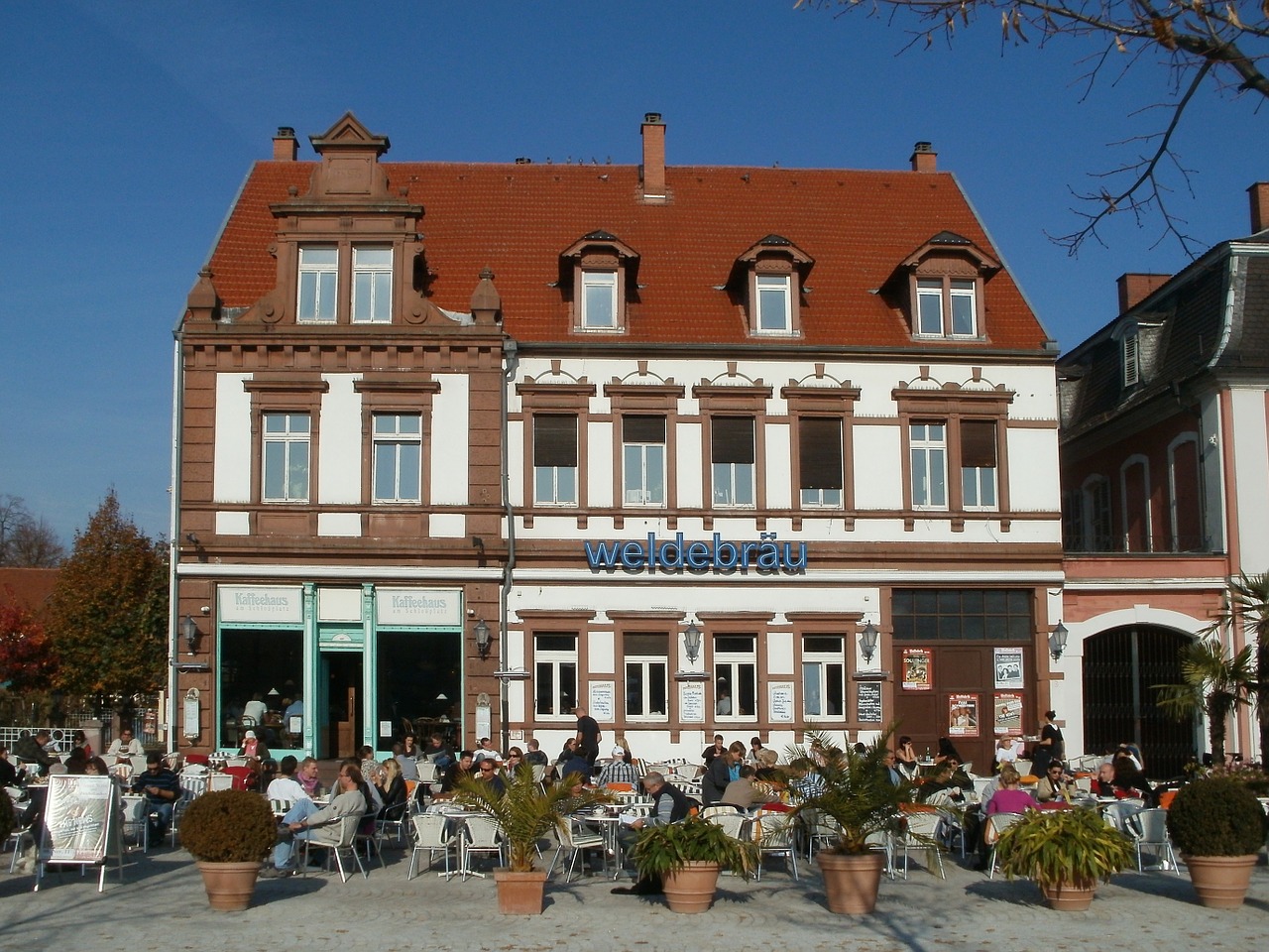 restaurant cafe schlossplatz free photo