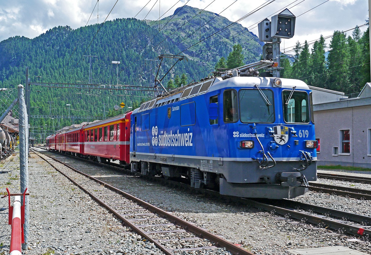 rhaetian railways engadin graubünden free photo