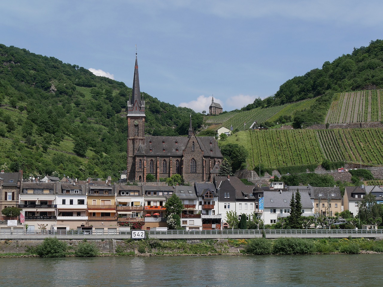 rhine  lorch hausen  river free photo