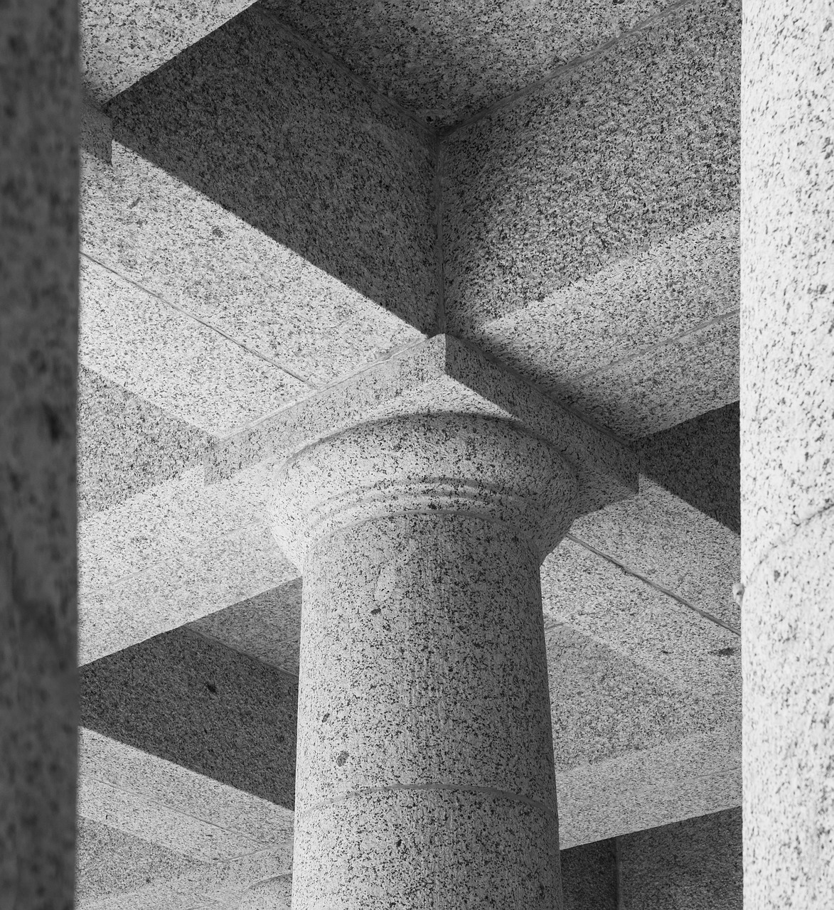 rhodes memorial granite column  ceiling detail  architecture free photo