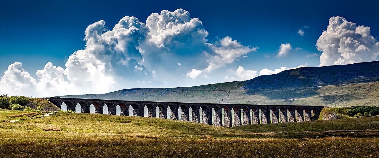 ribblehead viaduct yorkshire england free photo