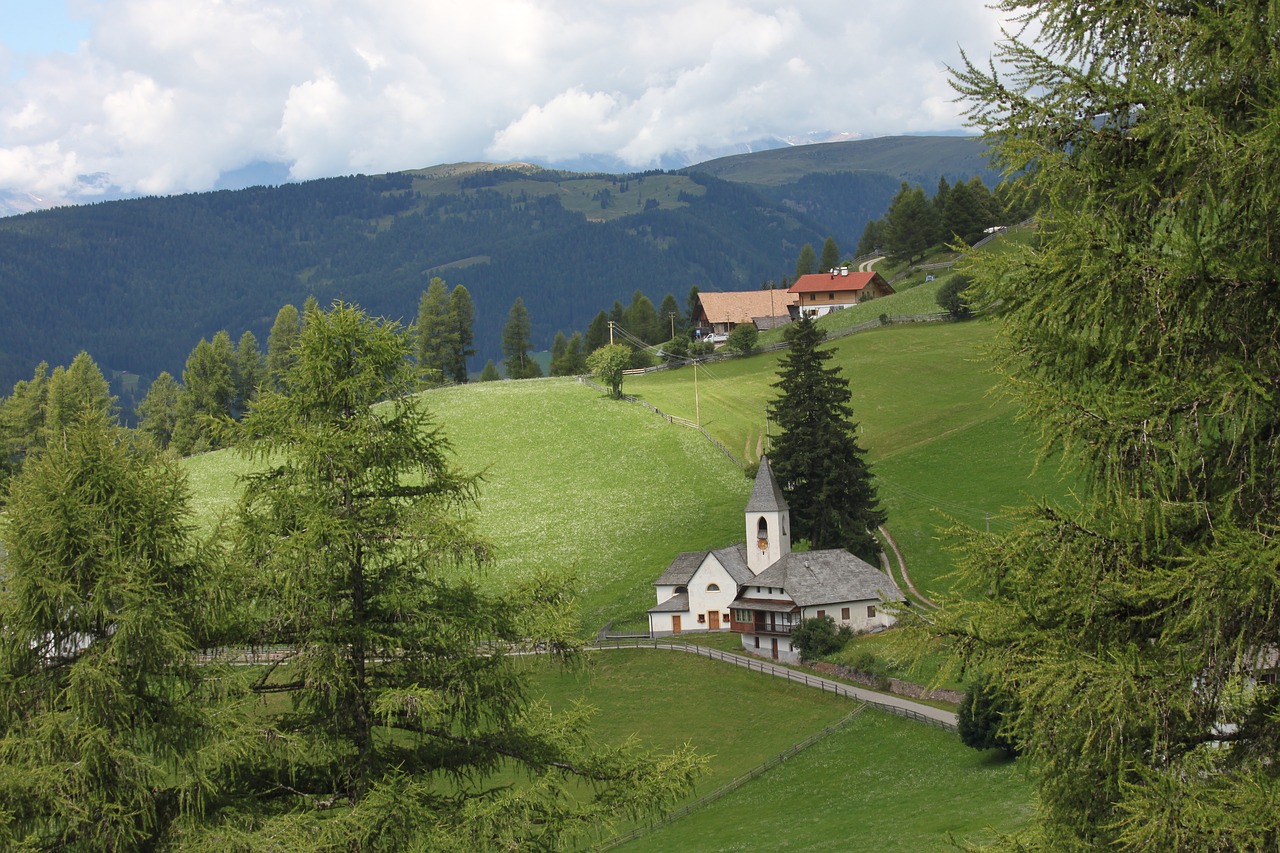 rides  south tyrol  landscape free photo