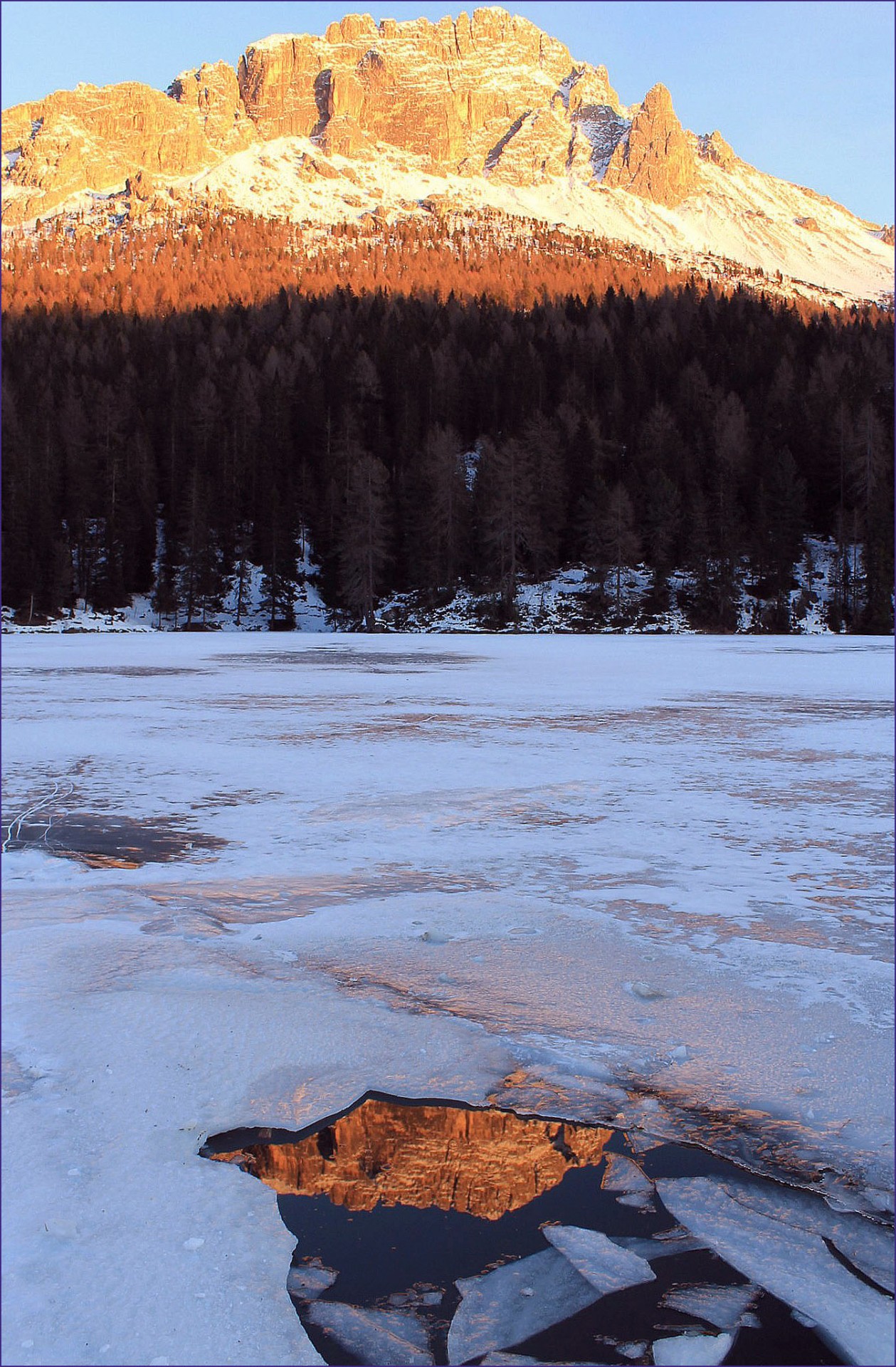 the three peaks lake misurina reflection free photo