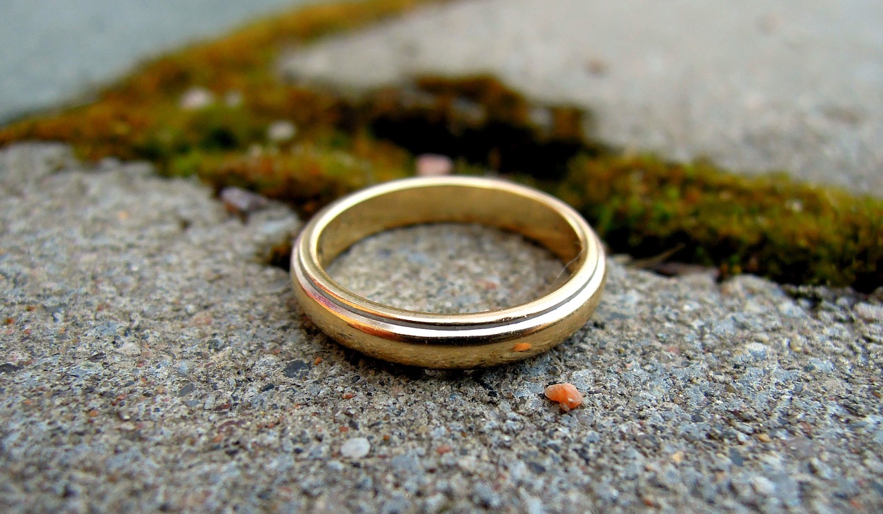 ring wedding ring engagement ring free photo