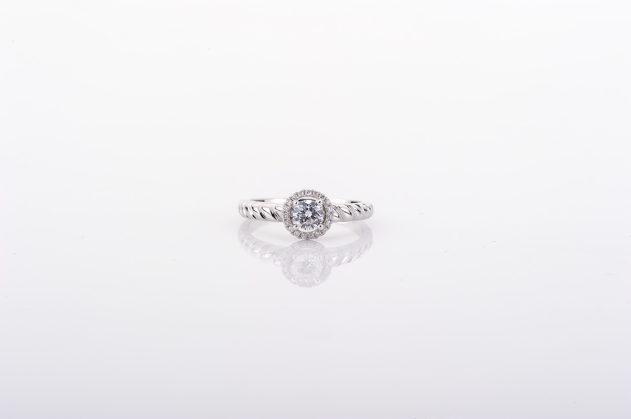 ring  diamond ring  wedding ring free photo