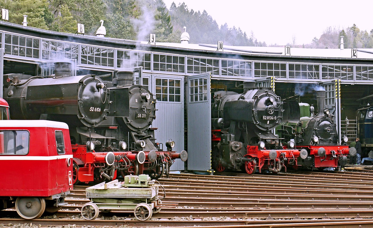 ring lokschuppen steam locomotives track star free photo