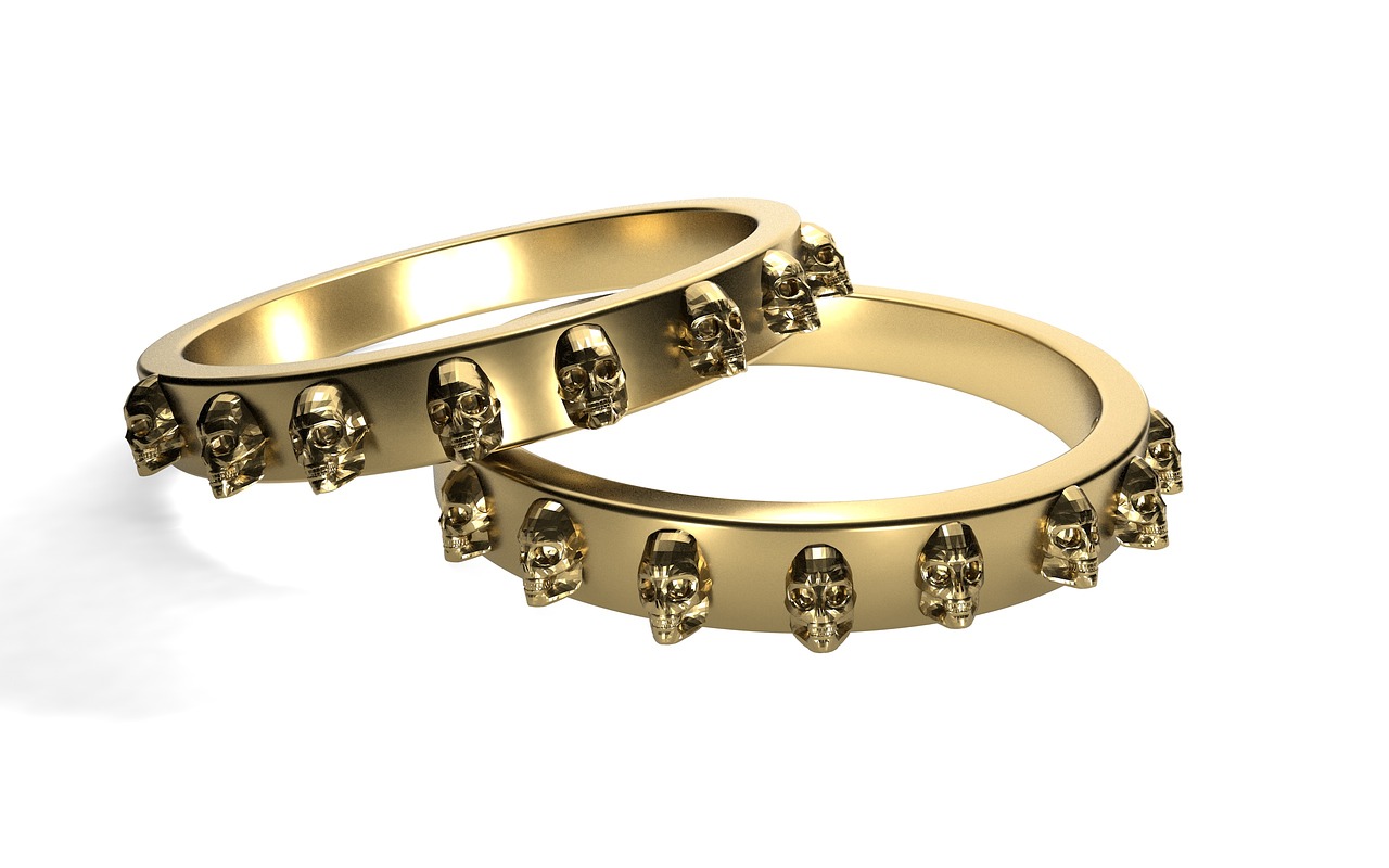 rings gold skull and crossbones free photo