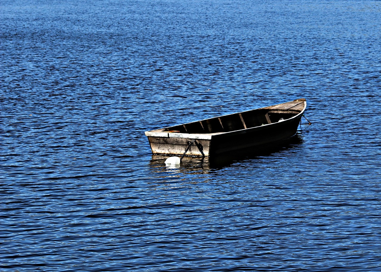 rio blue water boat free photo