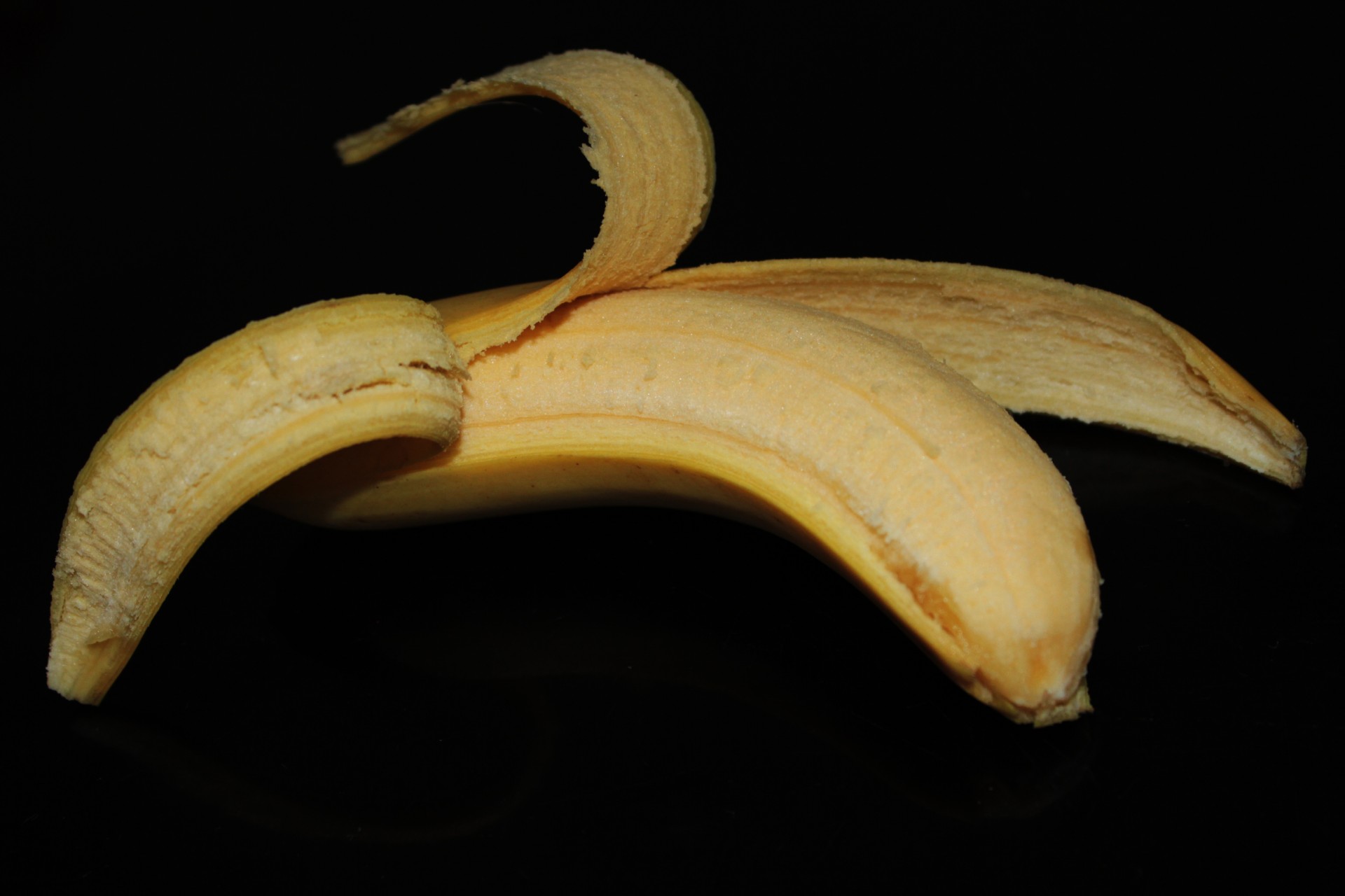 ripe banana fruit banana free photo