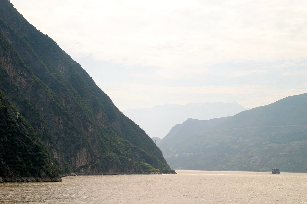 river gorge canyon free photo