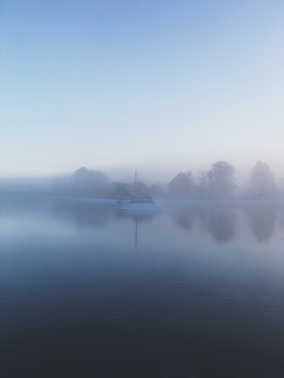 river boat fog free photo