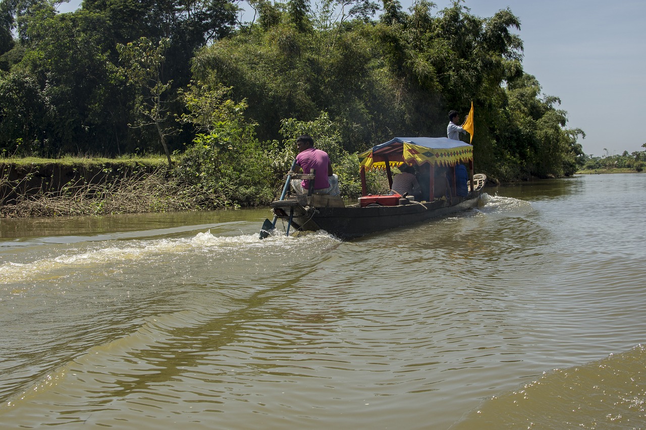river boat tamron free photo