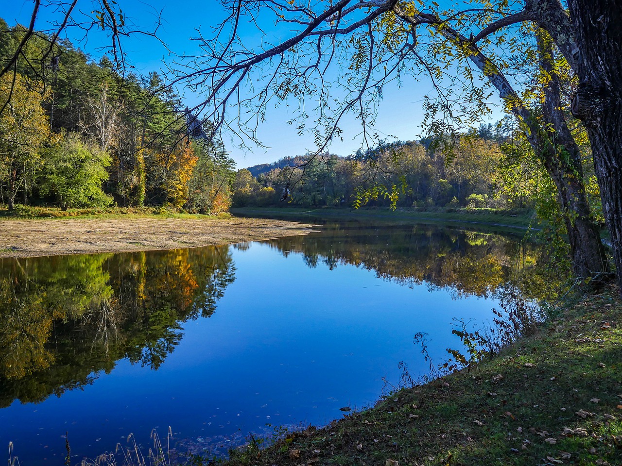 river scenic water free photo