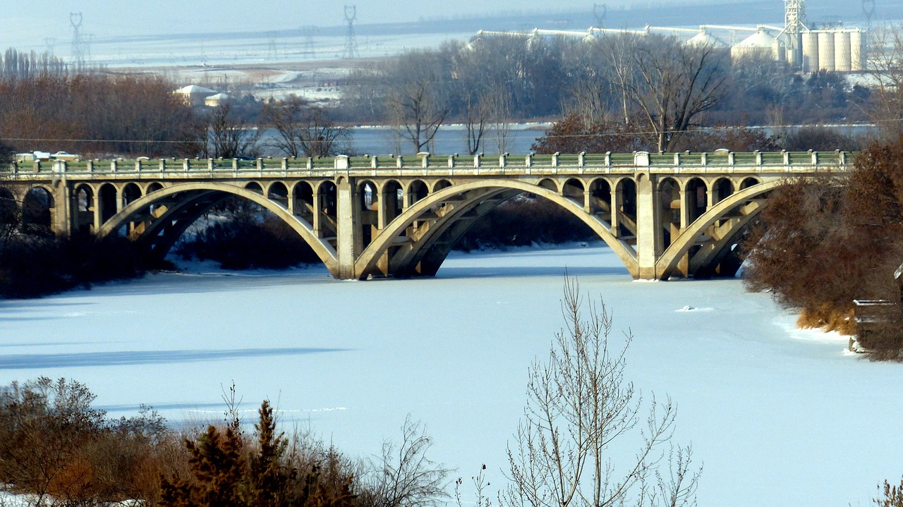 river water frozen free photo