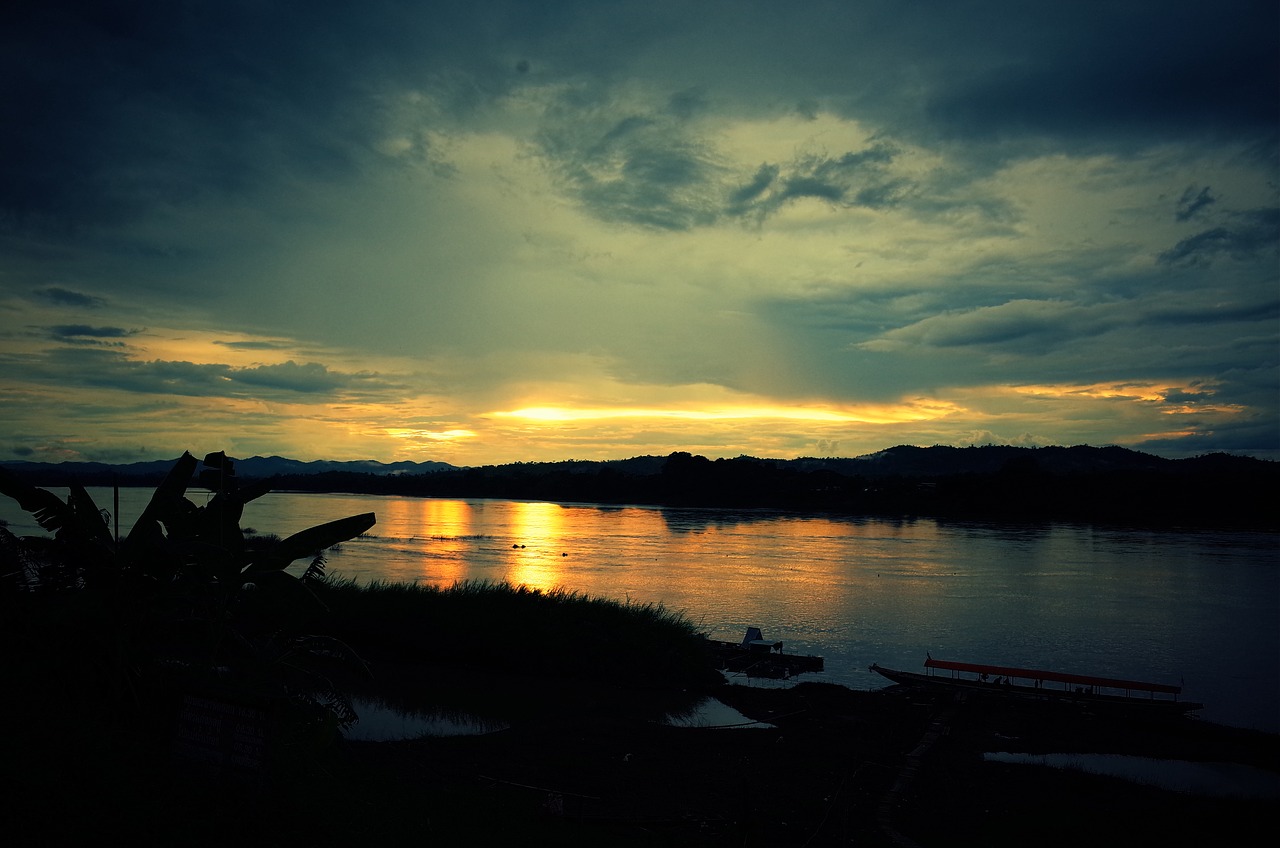 river sunset the evening sun free photo