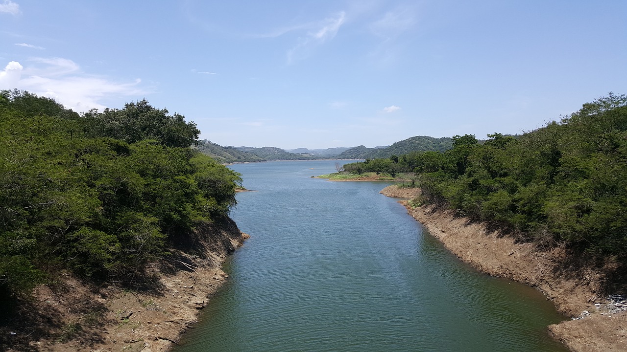 river presa la vega free photo