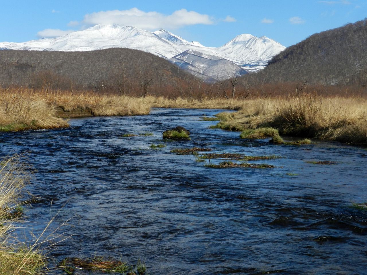 river mountains volcanoes free photo