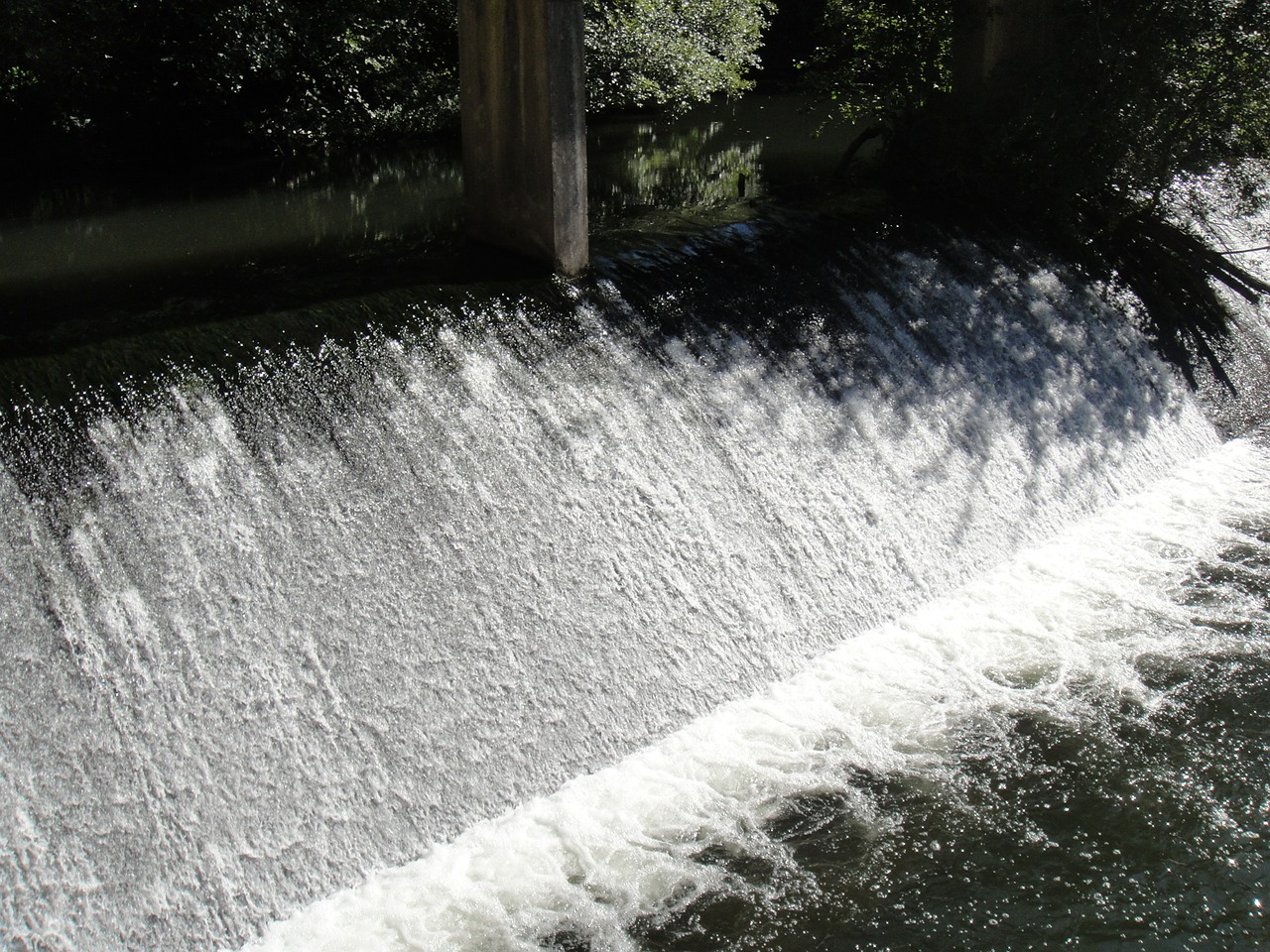 river dam waterfall free photo