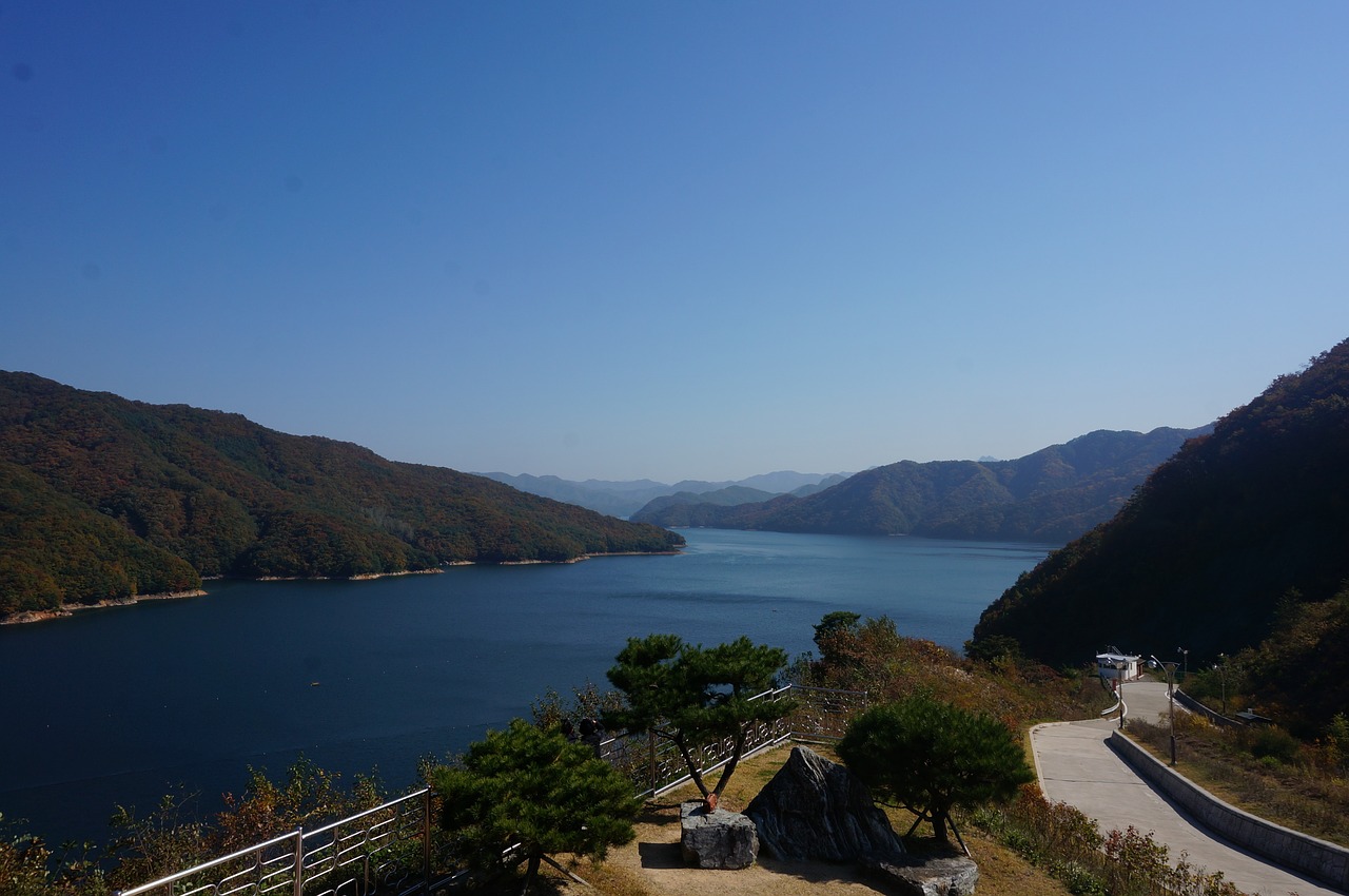 river chuncheonho landscape free photo