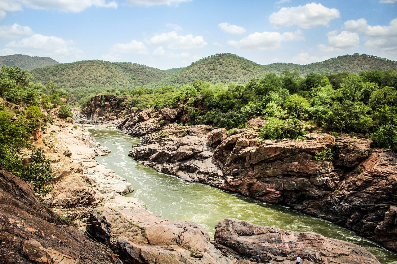 river gorge india free photo