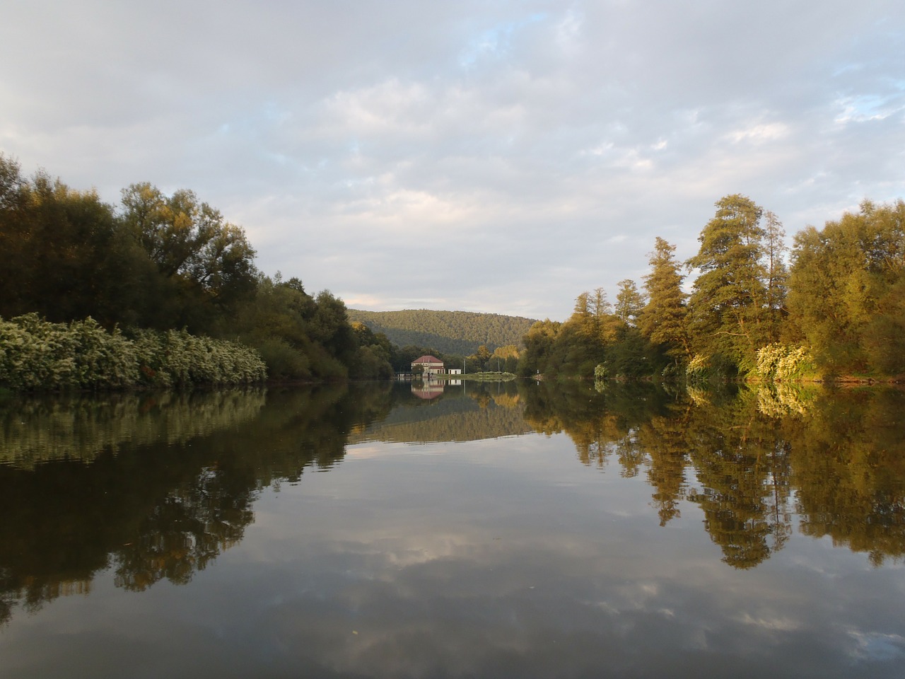 river lake reflection klodzko free photo