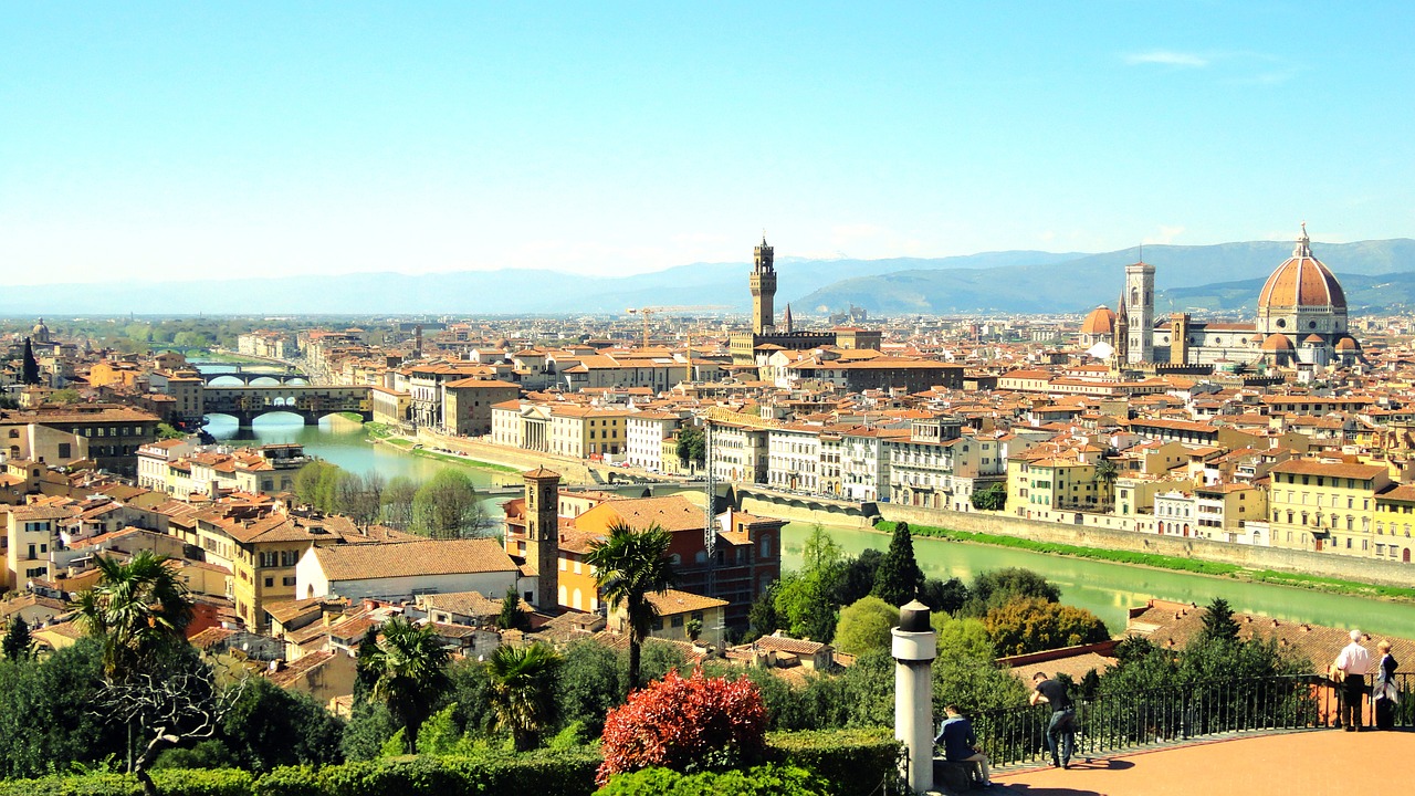 river arno italy reflection free photo