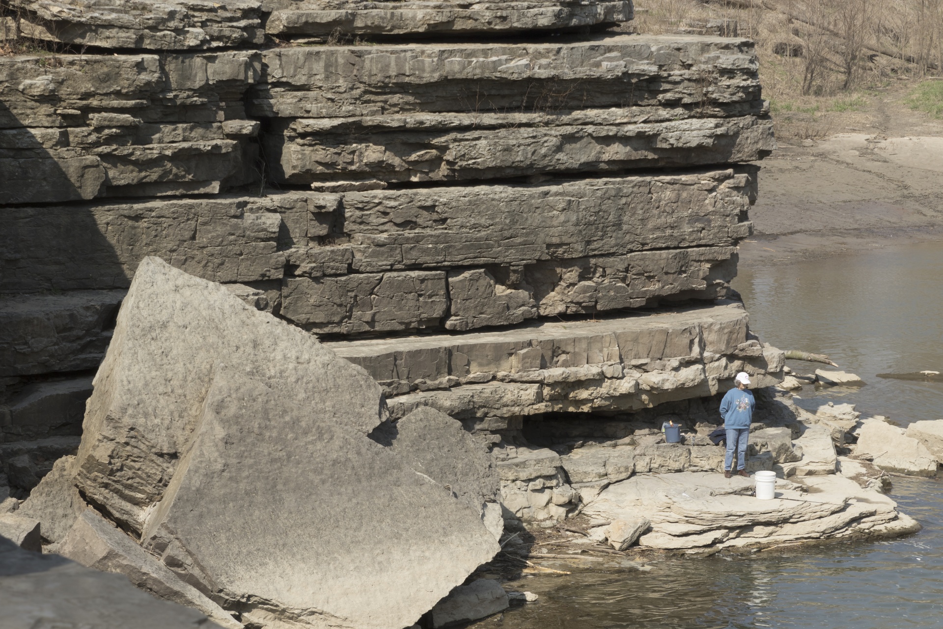 fishing fisherwoman rocks free photo