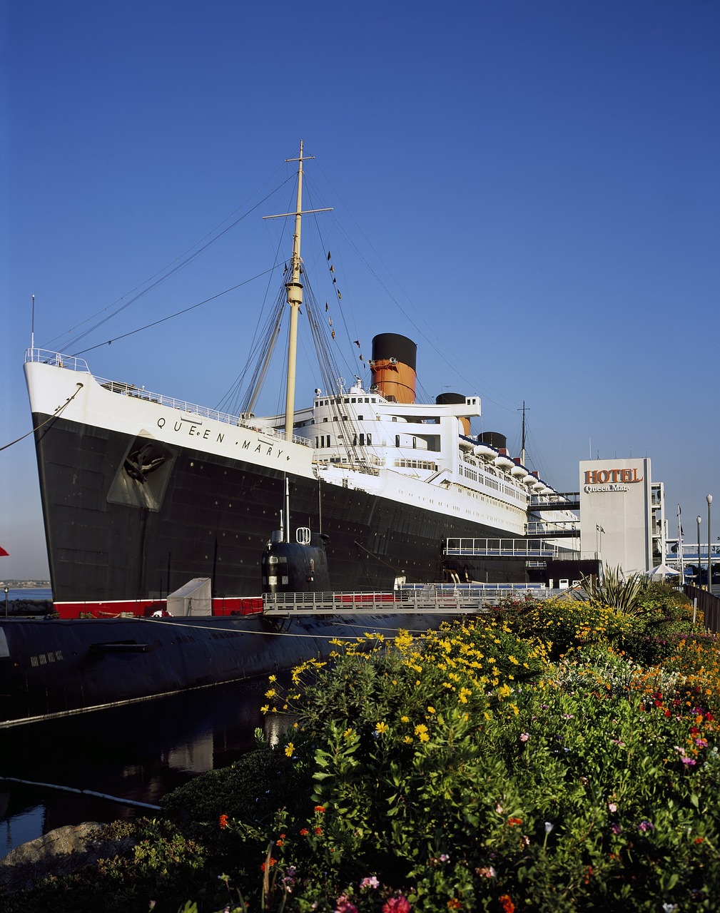 rms queen mary ocean liner retired free photo