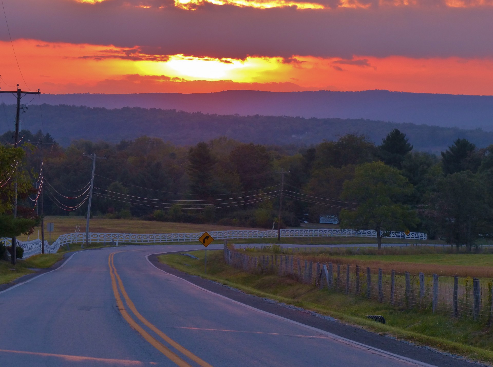road sunset glow free photo