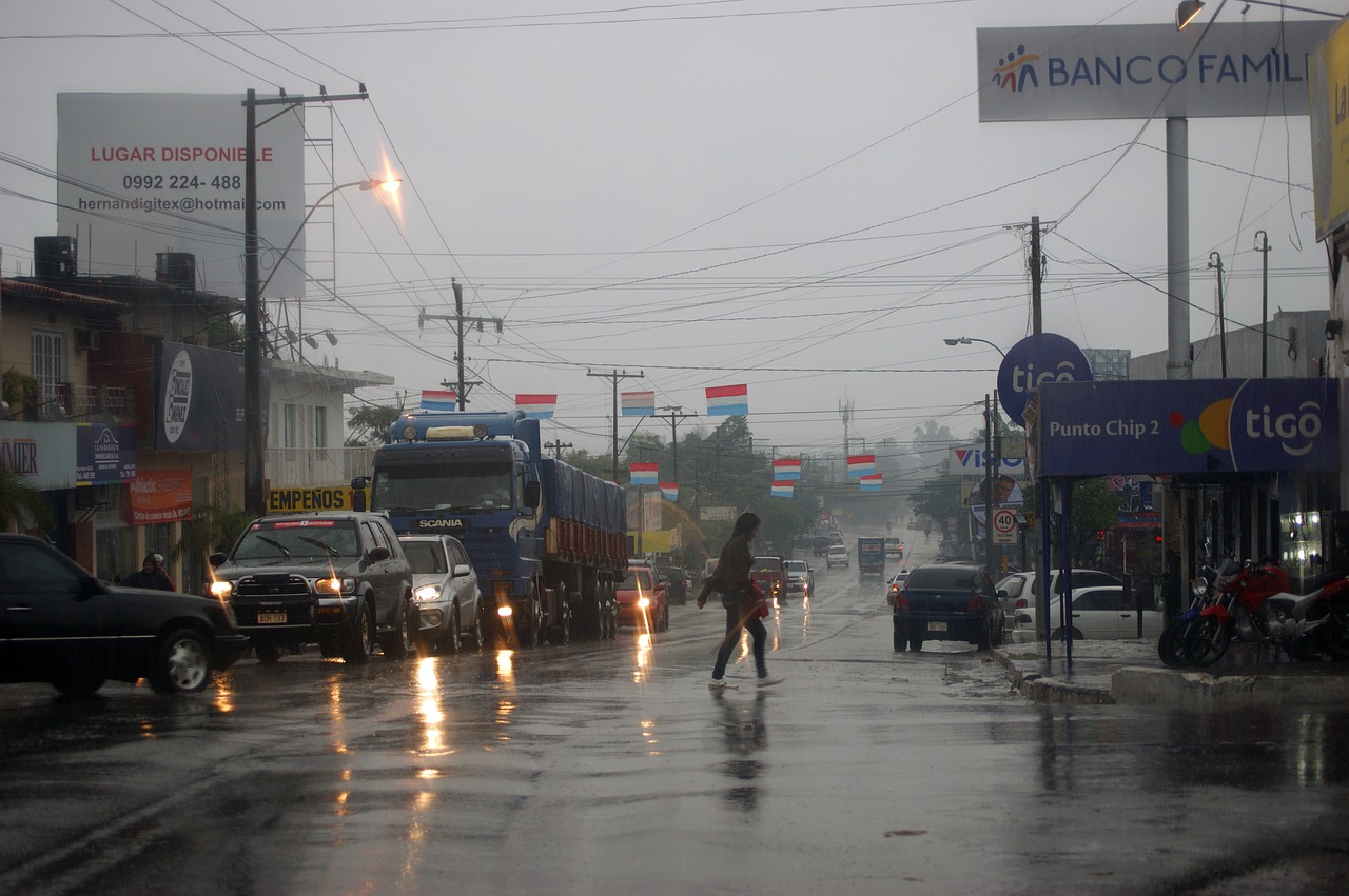 road rain auto free photo