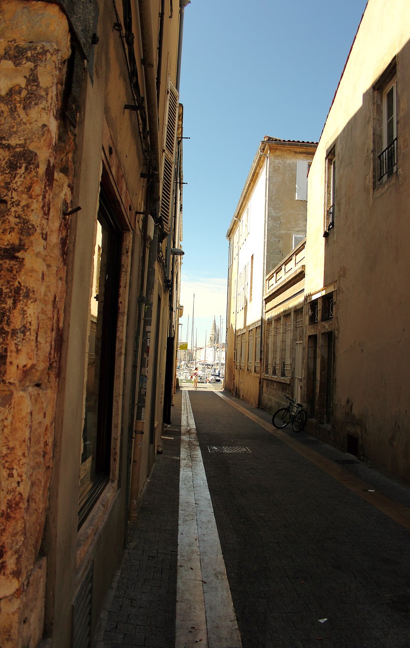 road alley france free photo