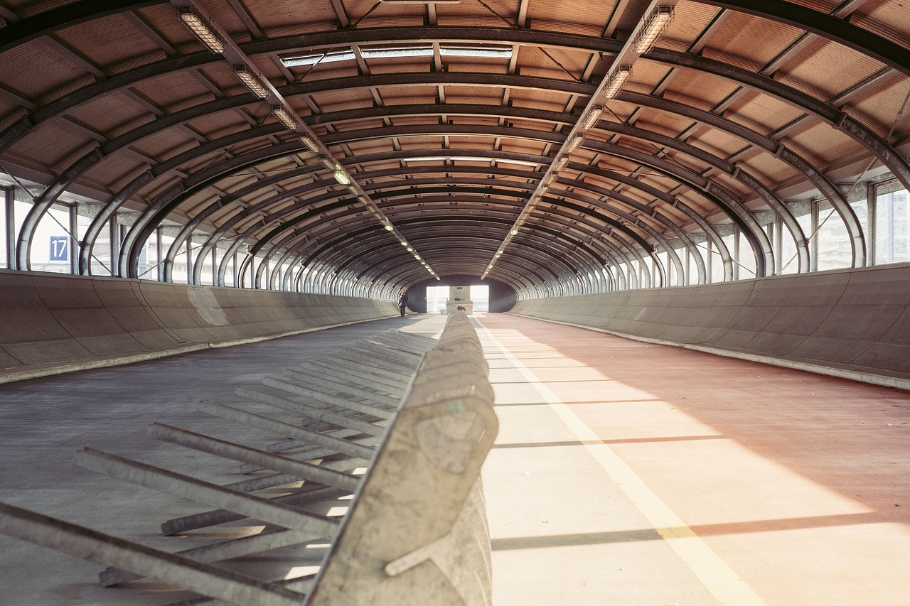 road tunnel empty free photo