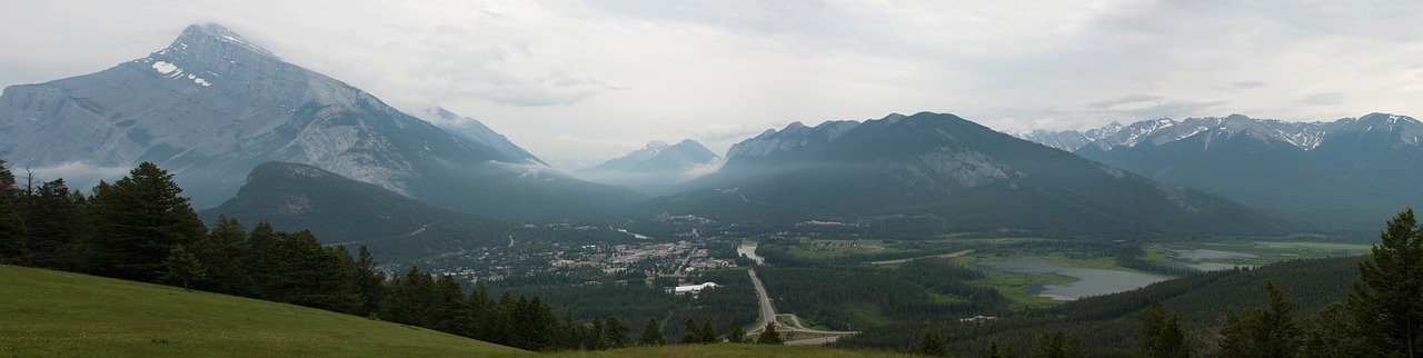 road mountains panorama free photo